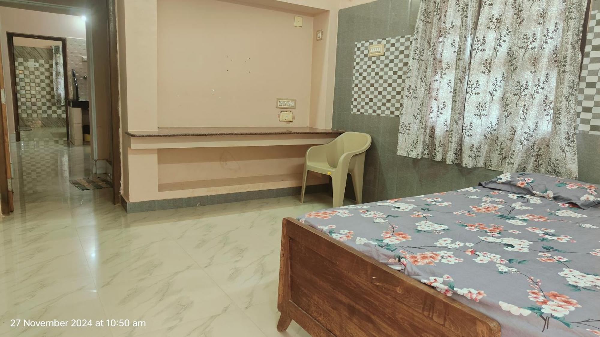 Selvams Home Stay Thiruchendur Exterior photo